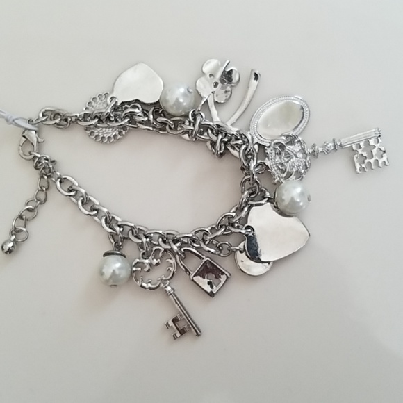 Charm Bracelet - Picture 6 of 7
